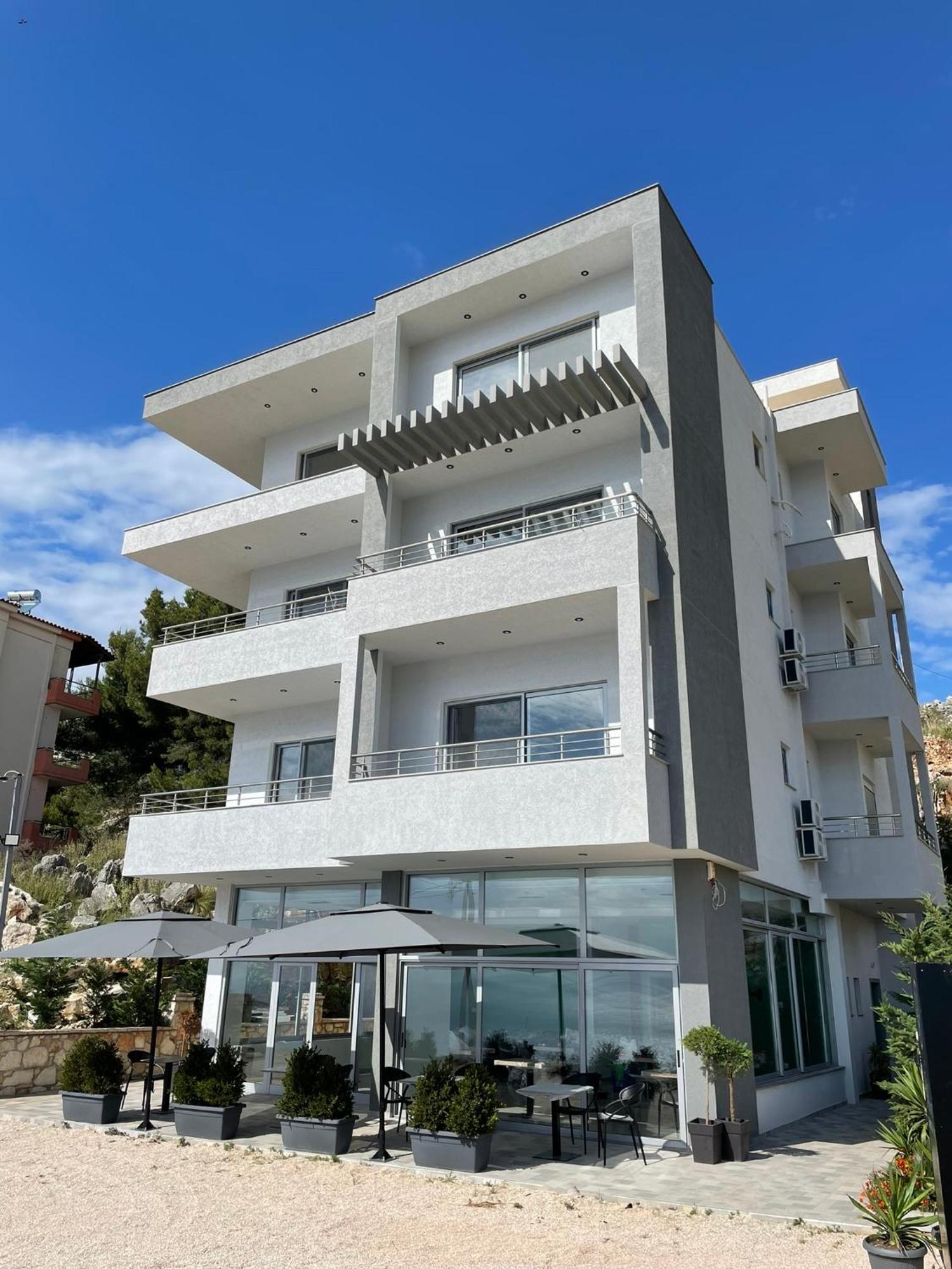 Helen'S Seaside Resort Sarande Exterior photo