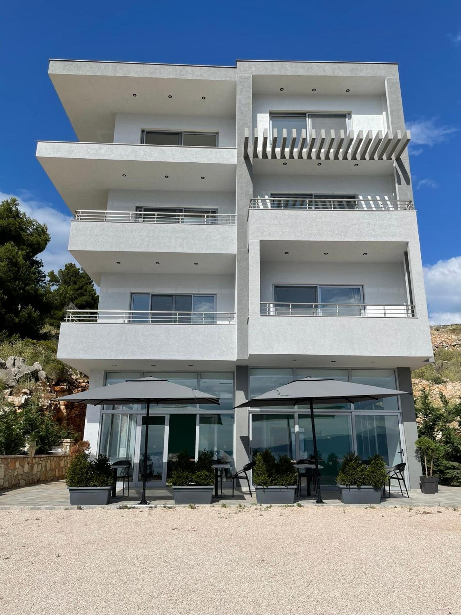 Helen'S Seaside Resort Sarande Exterior photo